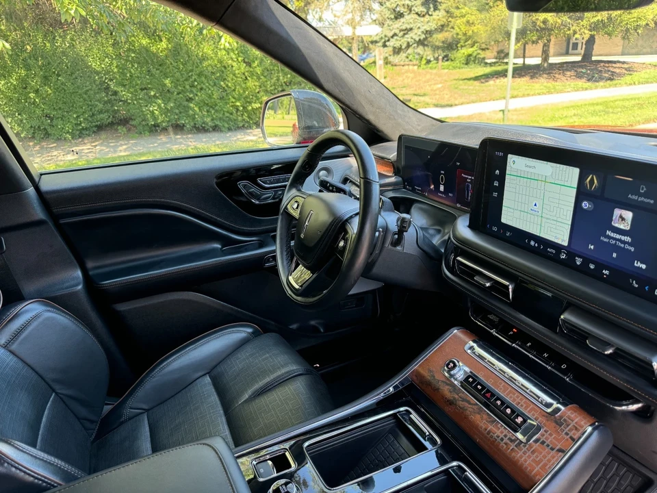 2025 Lincoln Aviator 2nd Gen - Image 16 of 21