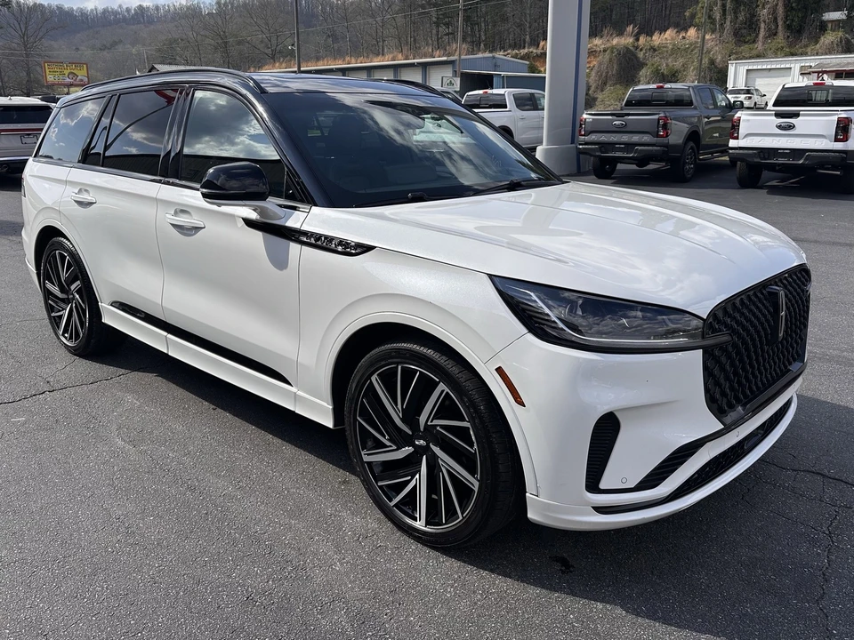 2025 Lincoln Aviator 2nd Gen - Image 4 of 21