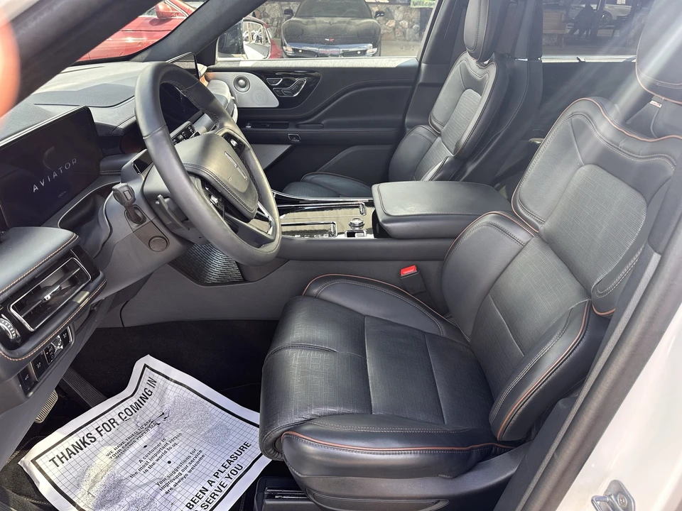 2025 Lincoln Aviator 2nd Gen - Image 10 of 21