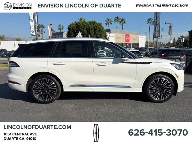 2025 Lincoln Aviator 2nd Gen - Image 9 of 12