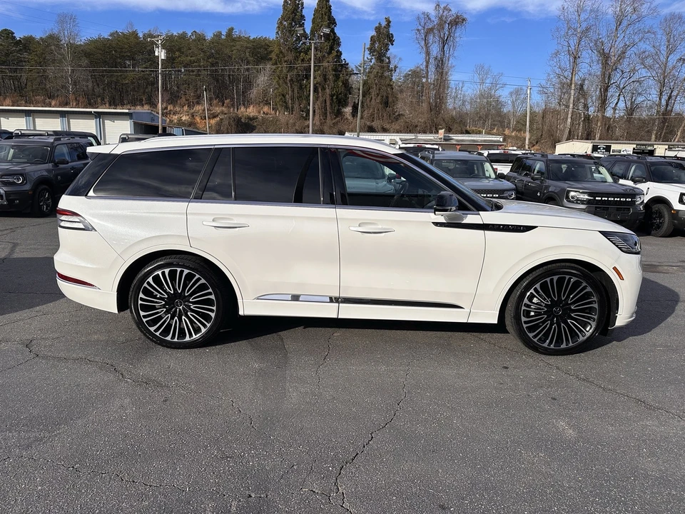 2025 Lincoln Aviator 2nd Gen - Image 5 of 12
