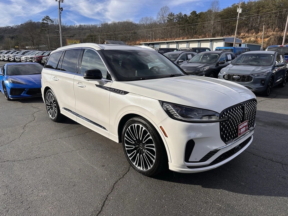 2025 Lincoln Aviator 2nd Gen - Image 4 of 12