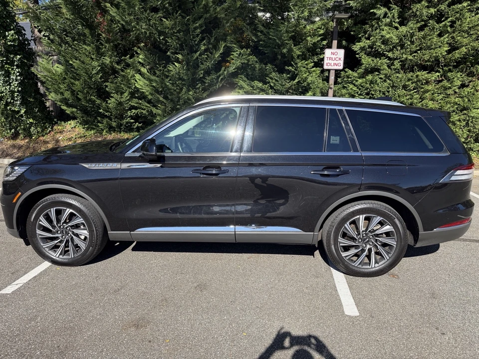 2025 Lincoln Aviator 2nd Gen - Image 3 of 8