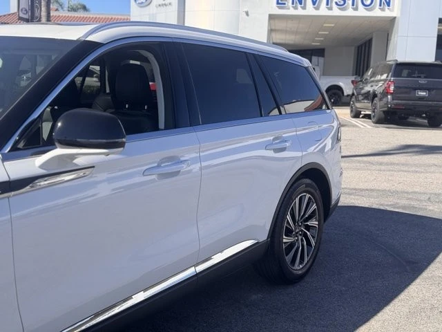 2025 Lincoln Aviator 2nd Gen - Image 9 of 12
