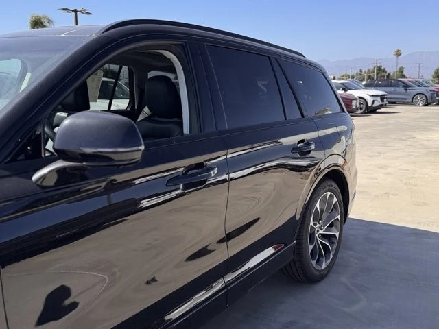 2025 Lincoln Aviator 2nd Gen - Image 9 of 12