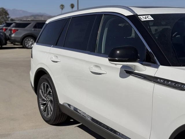 2025 Lincoln Aviator 2nd Gen - Image 5 of 12