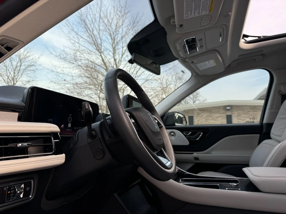 2025 Lincoln Aviator 2nd Gen - Image 14 of 21