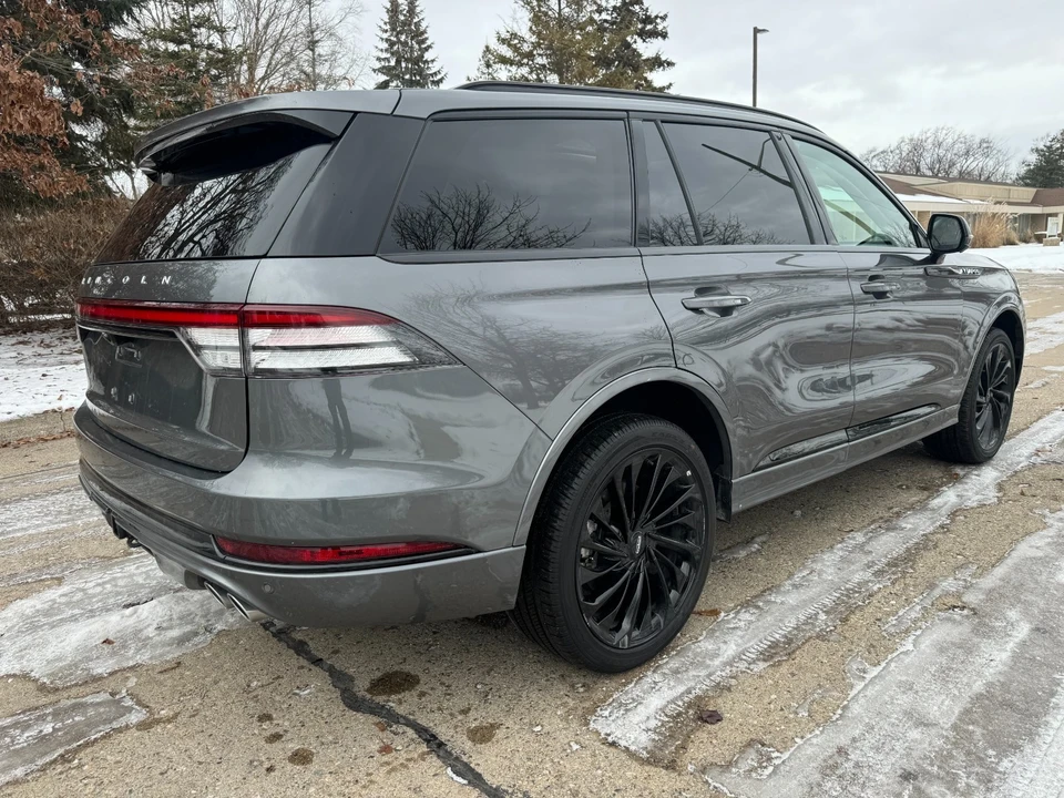 2025 Lincoln Aviator 2nd Gen - Image 4 of 21