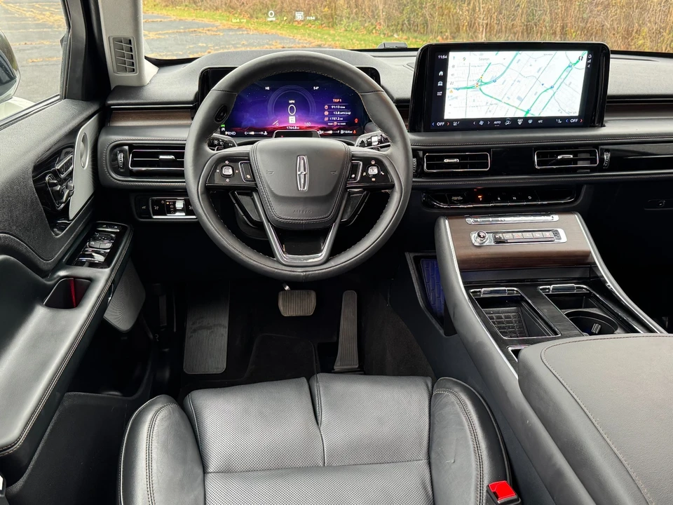 2025 Lincoln Aviator 2nd Gen - Image 15 of 21