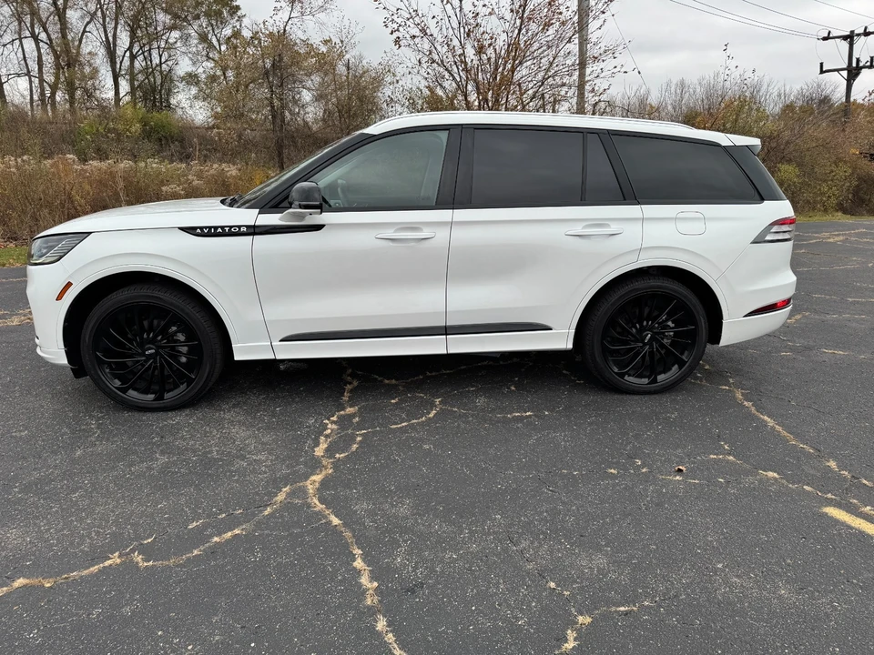 2025 Lincoln Aviator 2nd Gen - Image 4 of 21
