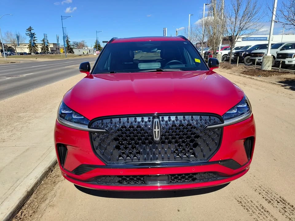 2025 Lincoln Aviator 2nd Gen - Image 2 of 16