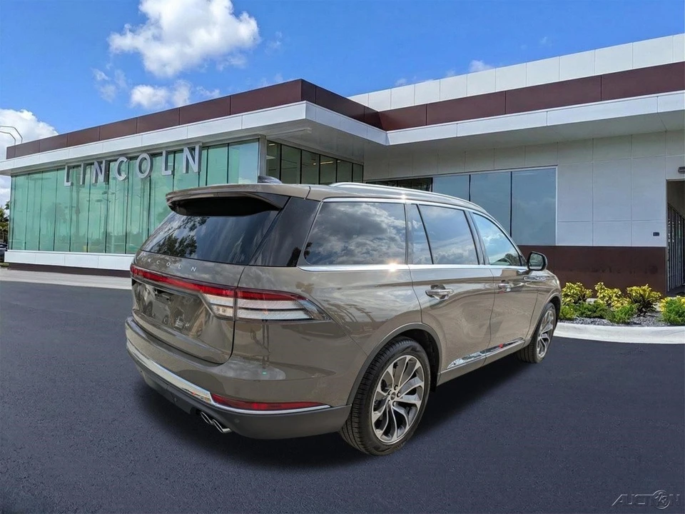 2025 Lincoln Aviator 2nd Gen - Image 4 of 21