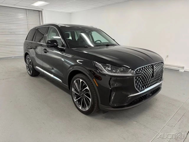 2025 Lincoln Aviator 2nd Gen - Image 3 of 21
