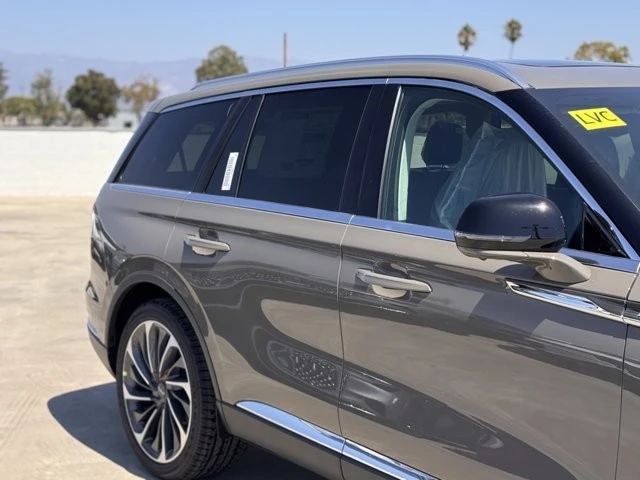 2025 Lincoln Aviator 2nd Gen - Image 5 of 12