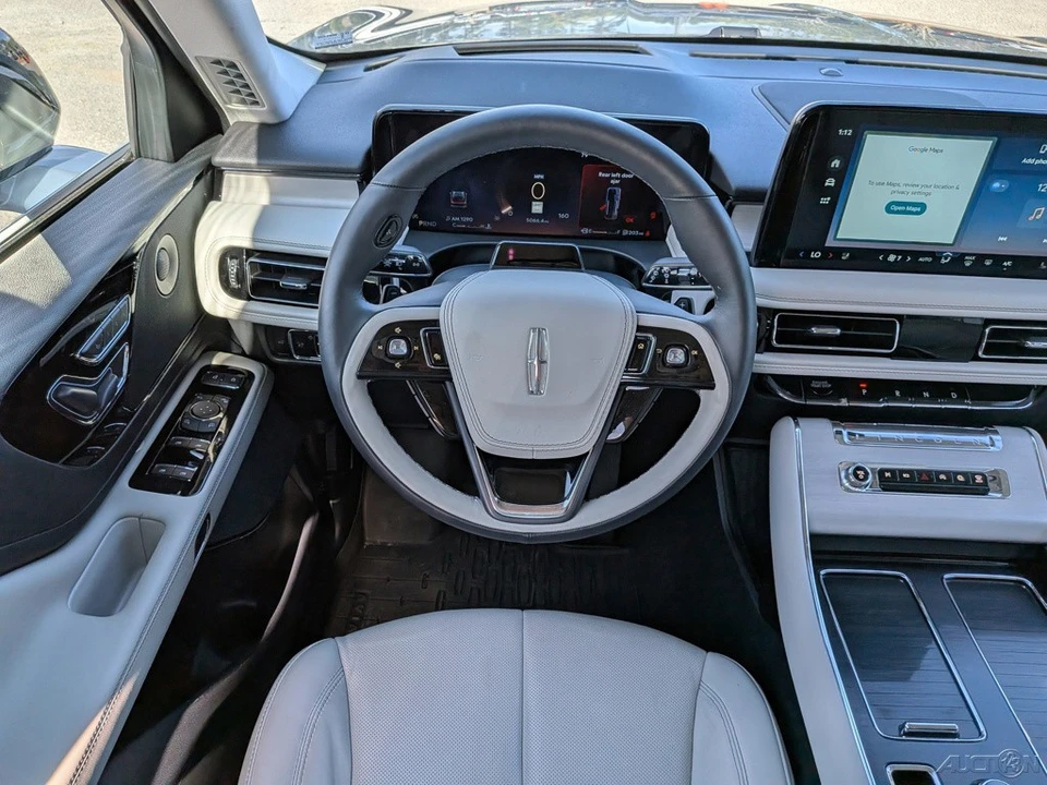 2025 Lincoln Aviator 2nd Gen - Image 16 of 21