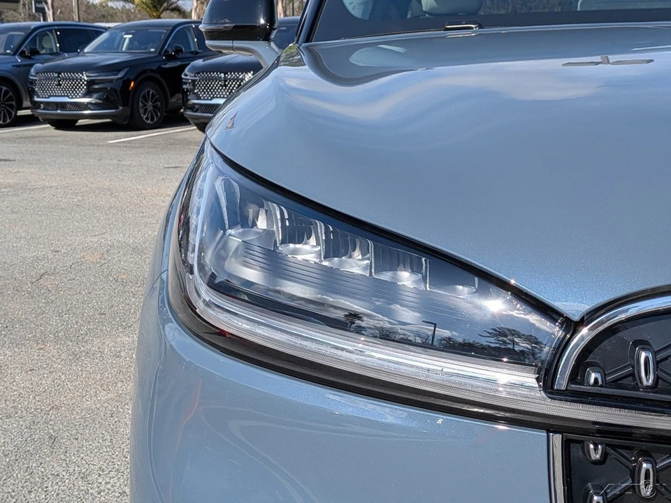 2025 Lincoln Aviator 2nd Gen - Image 10 of 21