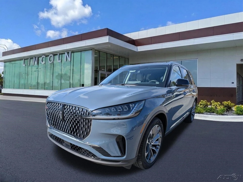 2025 Lincoln Aviator 2nd Gen - Image 8 of 21