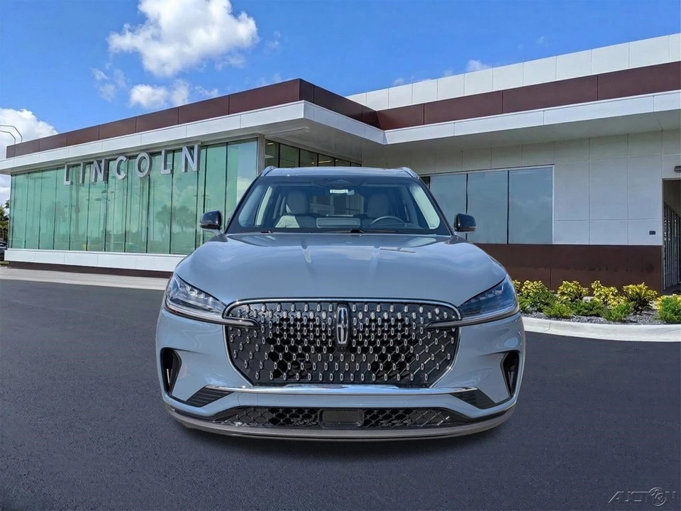 2025 Lincoln Aviator 2nd Gen - Image 9 of 21