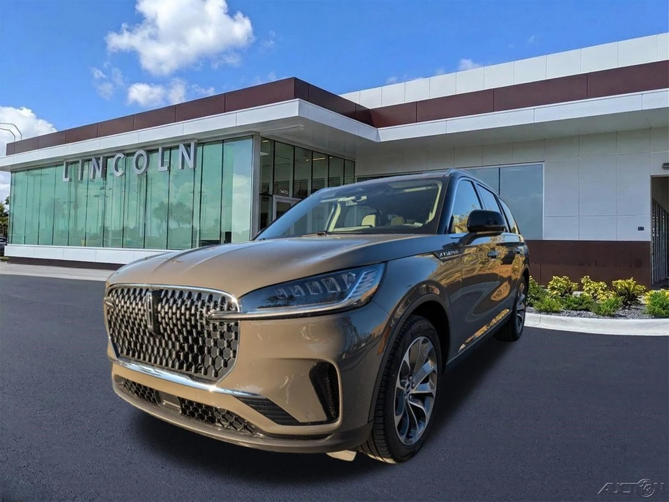 2025 Lincoln Aviator 2nd Gen - Image 8 of 21