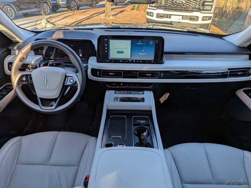 2025 Lincoln Aviator 2nd Gen - Image 18 of 21