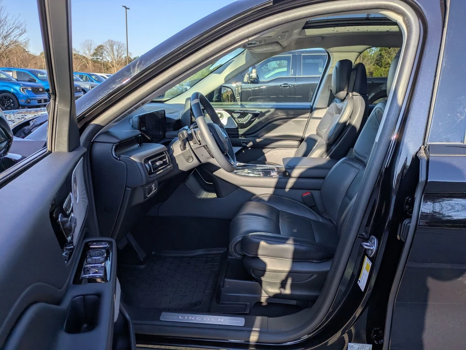 2025 Lincoln Aviator 2nd Gen - Image 12 of 12