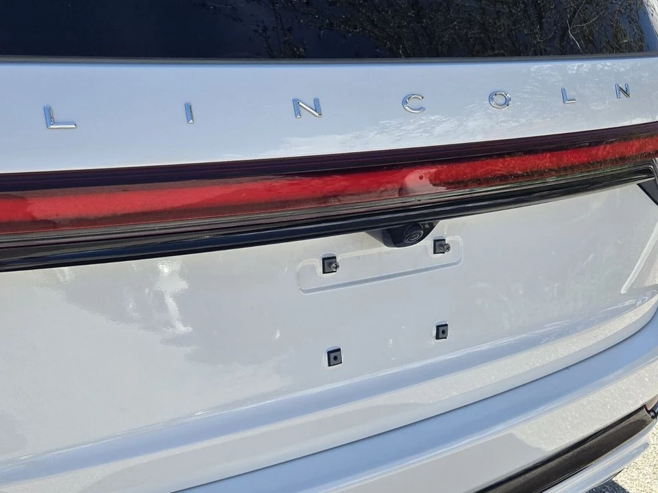 2025 Lincoln Aviator 2nd Gen - Image 9 of 12