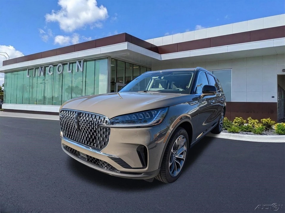 2025 Lincoln Aviator 2nd Gen - Image 8 of 21