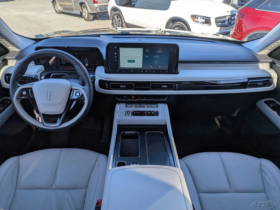 2025 Lincoln Aviator 2nd Gen - Image 18 of 21
