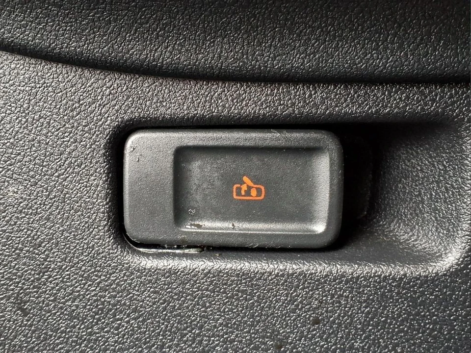 2025 Lincoln Aviator 2nd Gen - Image 18 of 30
