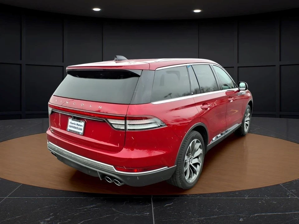 2025 Lincoln Aviator 2nd Gen - Image 7 of 30