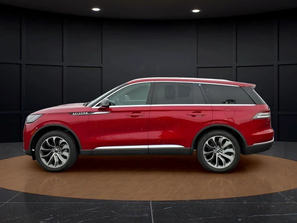 2025 Lincoln Aviator 2nd Gen - Image 4 of 30
