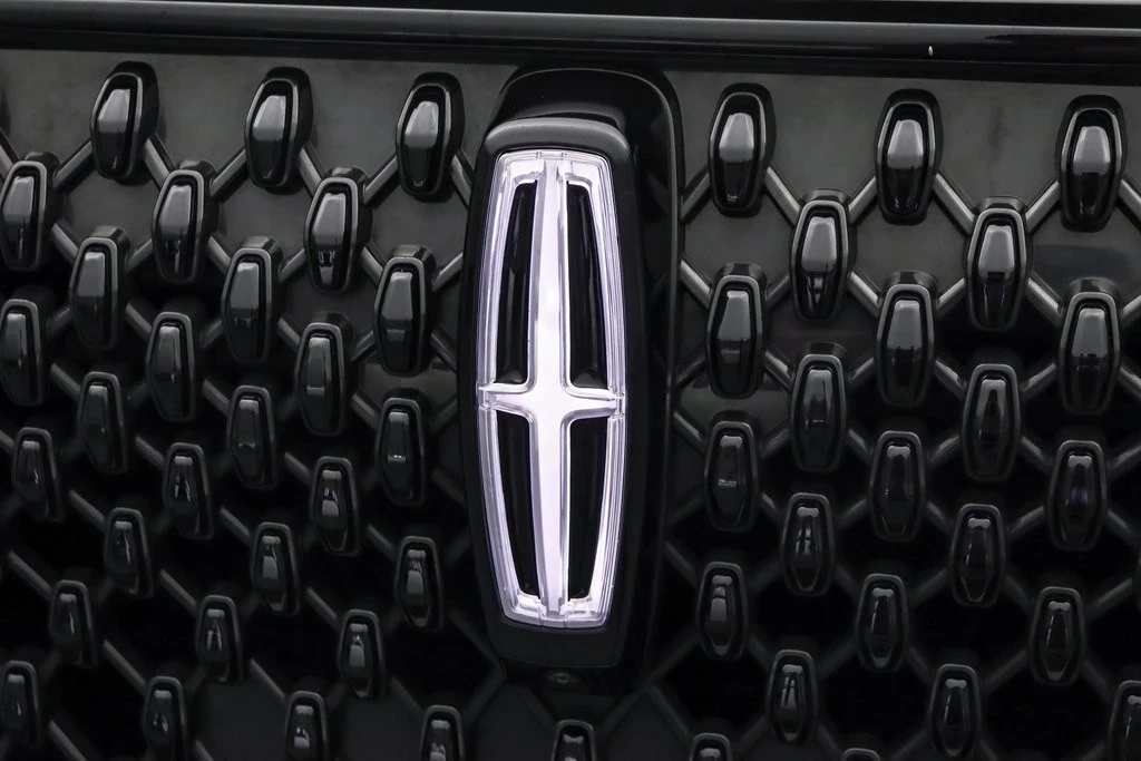 2025 Lincoln Aviator 2nd Gen - Image 12 of 21