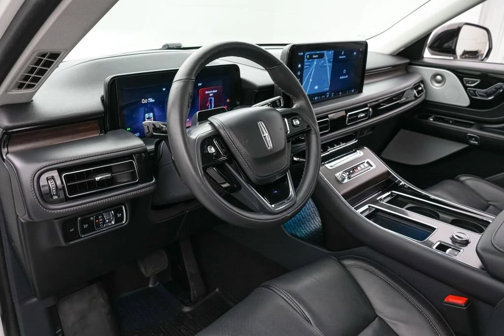 2025 Lincoln Aviator 2nd Gen - Image 13 of 21
