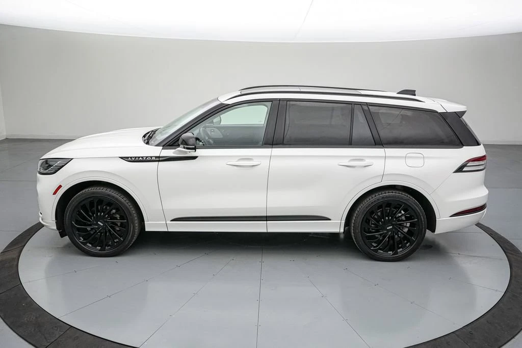 2025 Lincoln Aviator 2nd Gen - Image 8 of 21