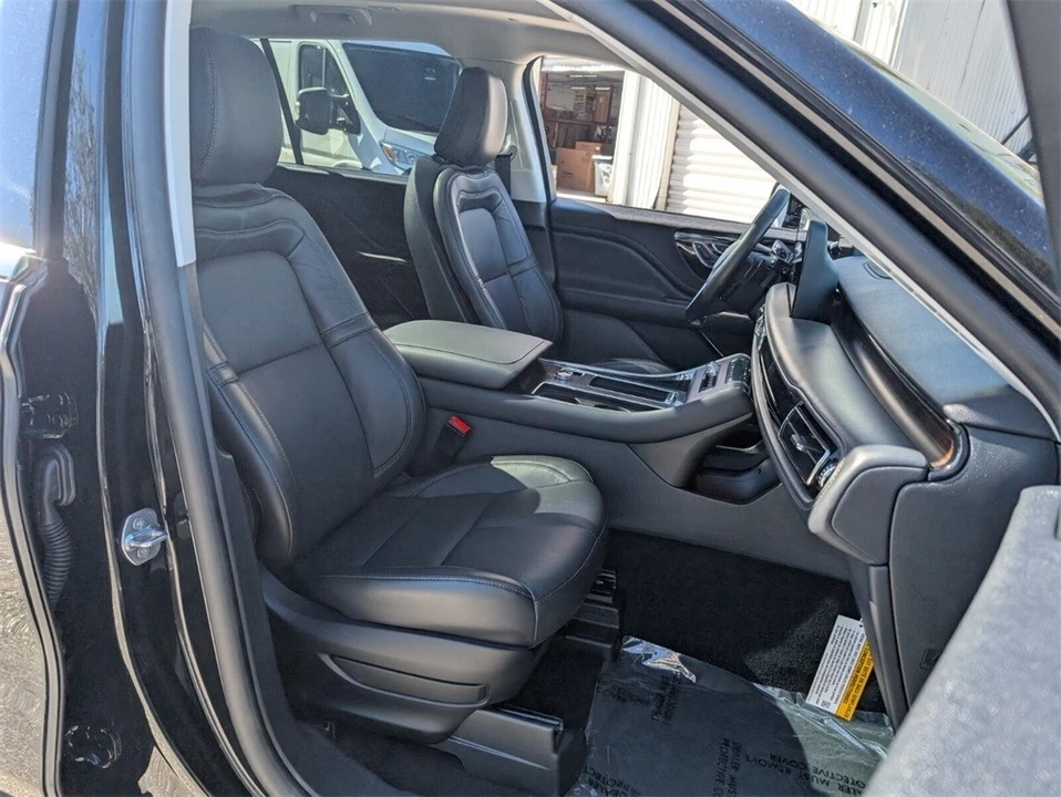 2025 Lincoln Aviator 2nd Gen - Image 19 of 21