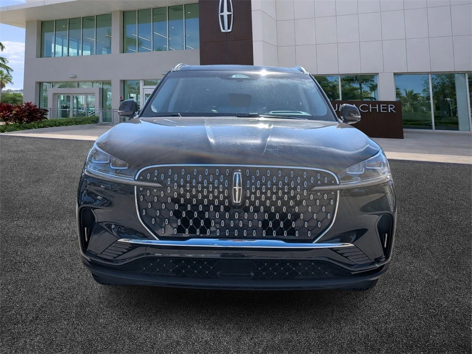 2025 Lincoln Aviator 2nd Gen - Image 2 of 12