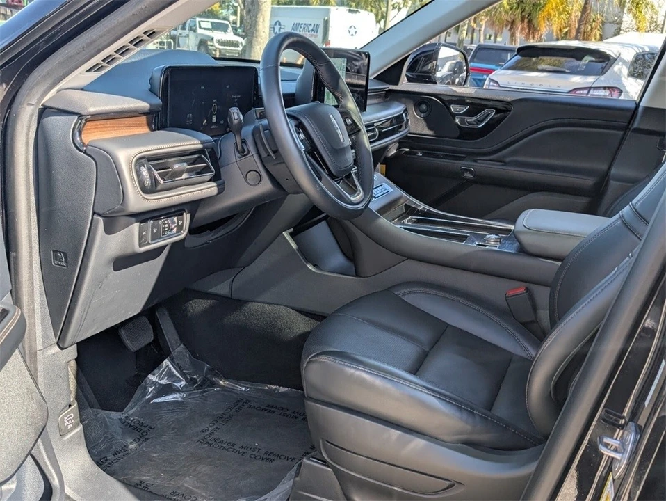 2025 Lincoln Aviator 2nd Gen - Image 12 of 12