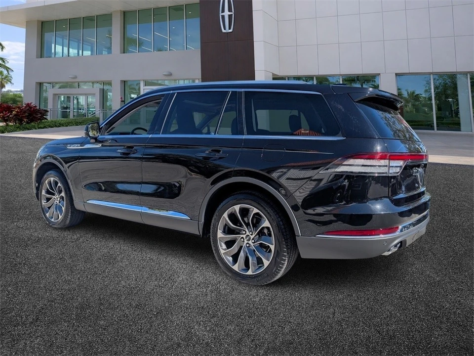 2025 Lincoln Aviator 2nd Gen - Image 5 of 21