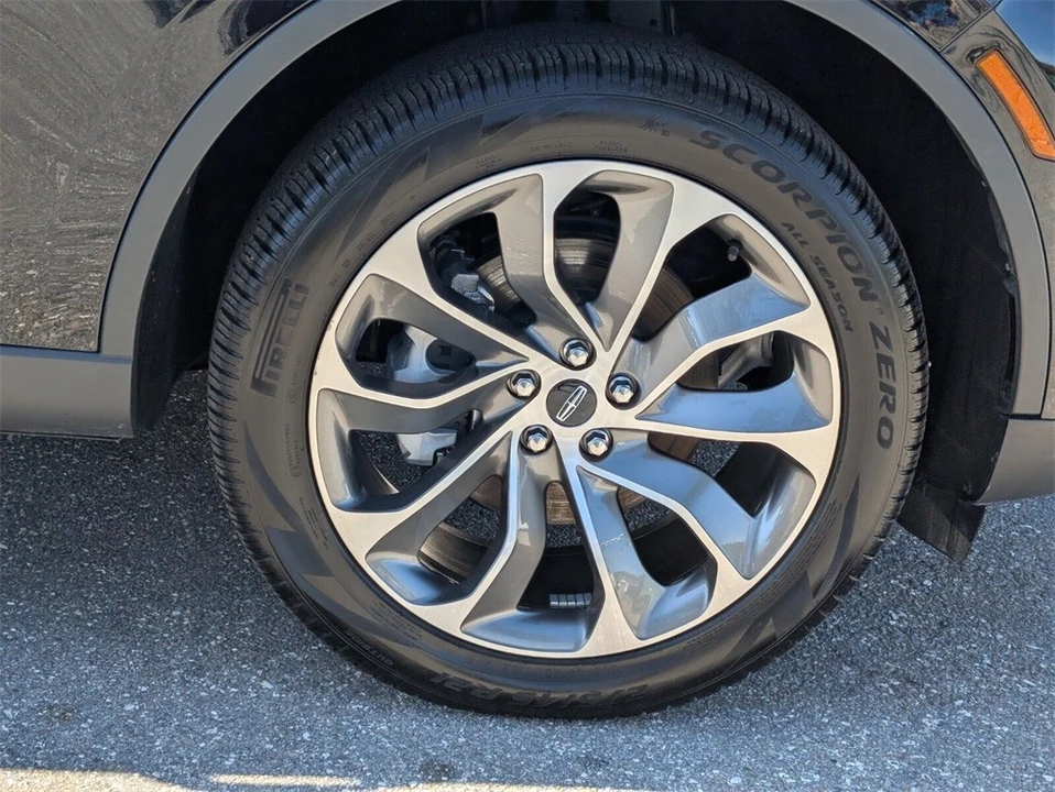 2025 Lincoln Aviator 2nd Gen - Image 9 of 12