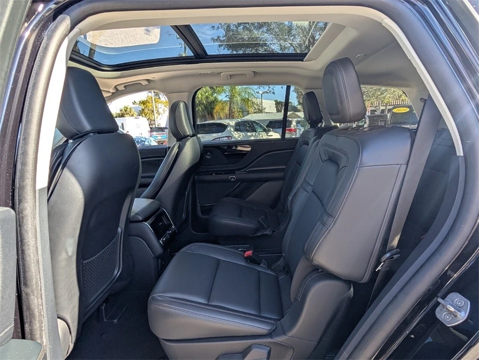 2025 Lincoln Aviator 2nd Gen - Image 13 of 21