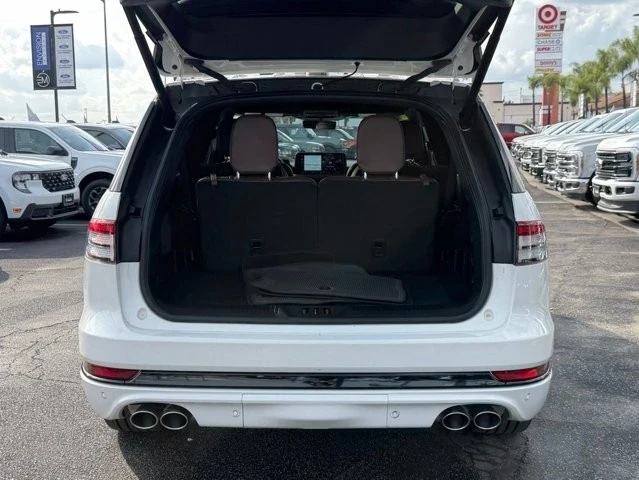 2025 Lincoln Aviator 2nd Gen - Image 11 of 12
