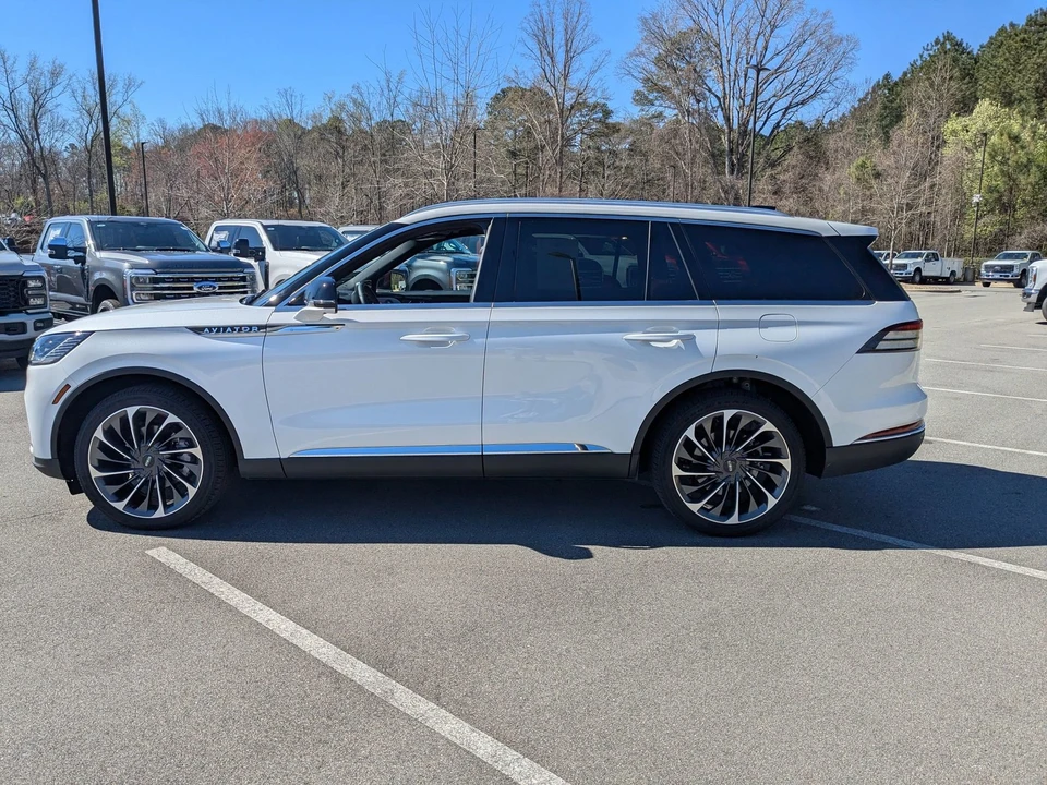 2025 Lincoln Aviator 2nd Gen - Image 7 of 21