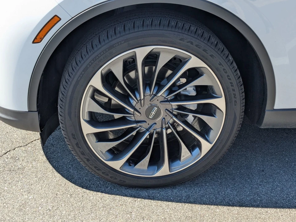2025 Lincoln Aviator 2nd Gen - Image 10 of 21