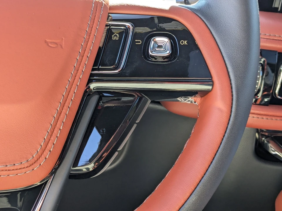 2025 Lincoln Aviator 2nd Gen - Image 20 of 21