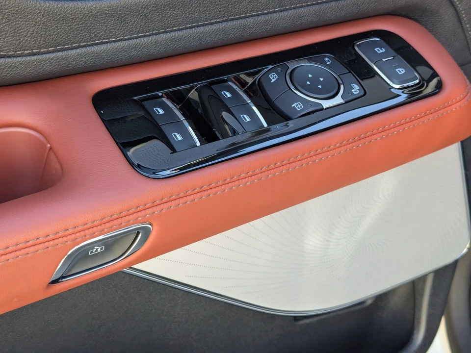 2025 Lincoln Aviator 2nd Gen - Image 14 of 21