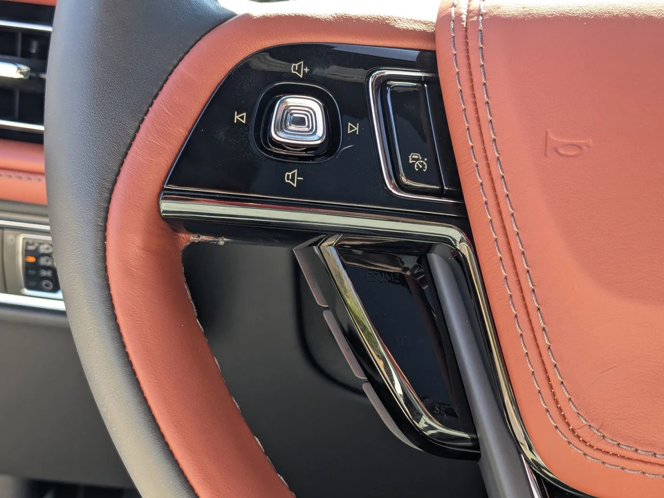 2025 Lincoln Aviator 2nd Gen - Image 19 of 21