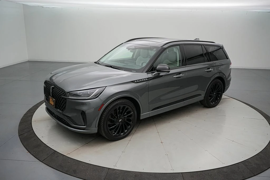 2025 Lincoln Aviator 2nd Gen - Image 9 of 21