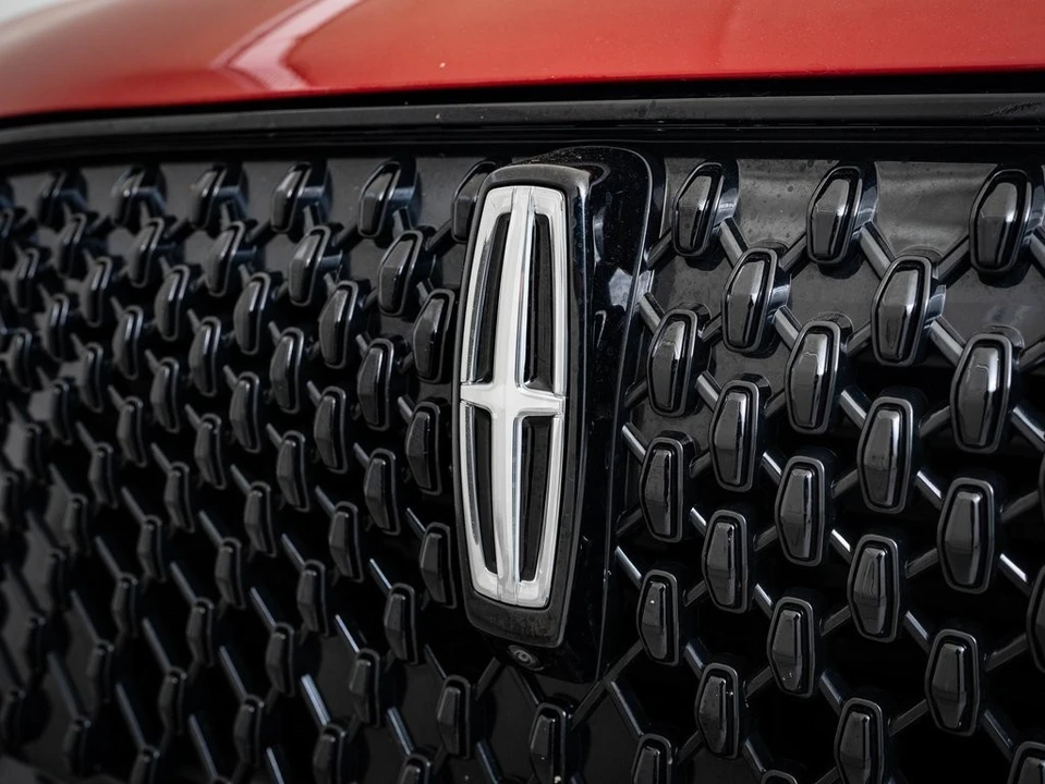 2025 Lincoln Aviator 2nd Gen - Image 3 of 21