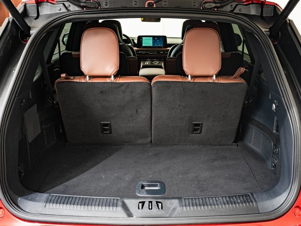 2025 Lincoln Aviator 2nd Gen - Image 19 of 21