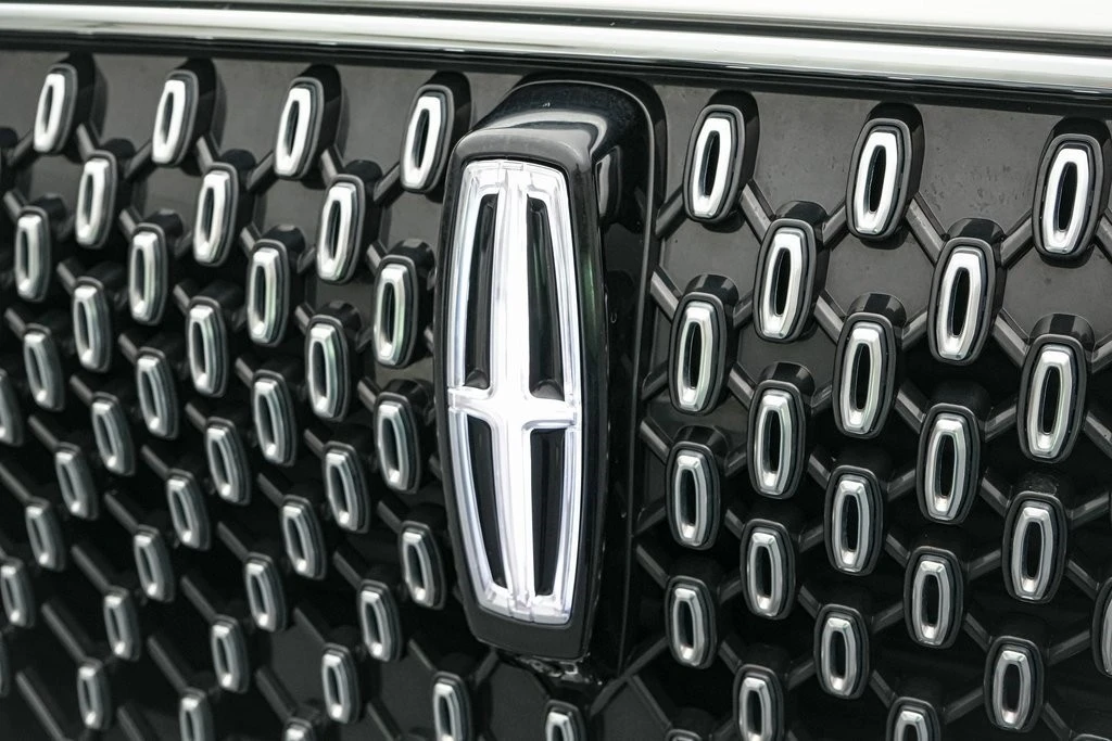 2025 Lincoln Aviator 2nd Gen - Image 12 of 21